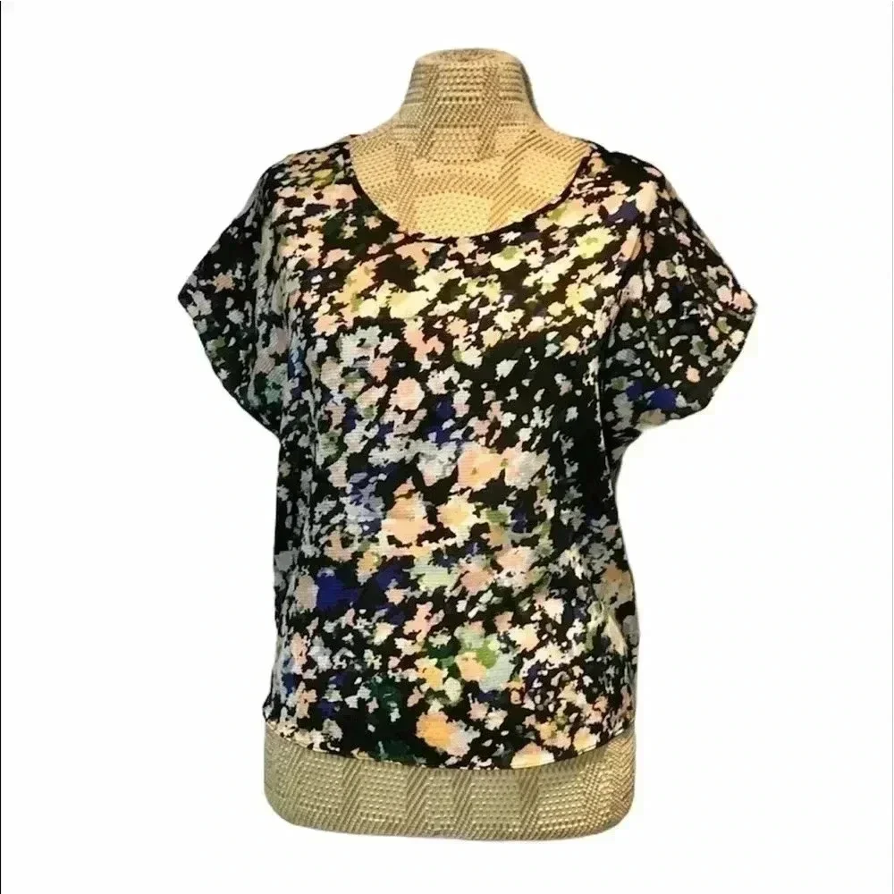 BCBGeneration Abstract Top Size XS - Picture 1 of 6